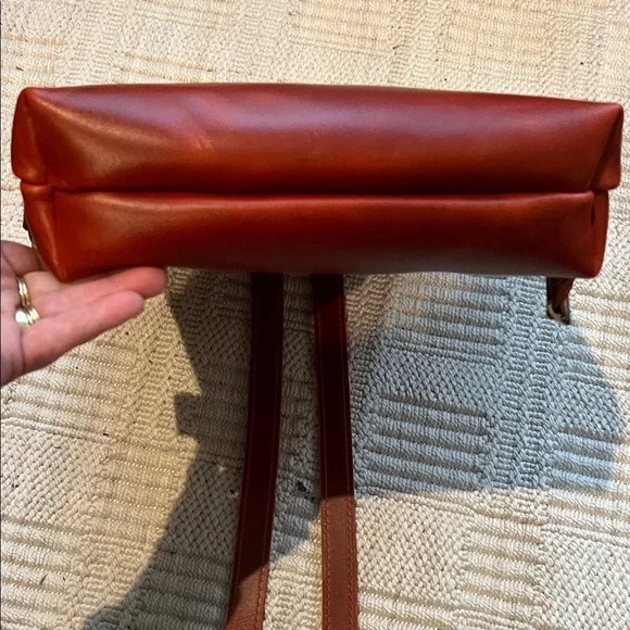 Beautiful Rosso Portland Leather Goods Laptop Backpack - Picture 5 of 9